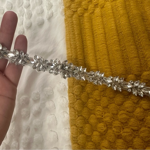 🚨SOLD🚨The Luna - Rhinestone Luxury Bridal Belt/Sash - Picture 4 of 9